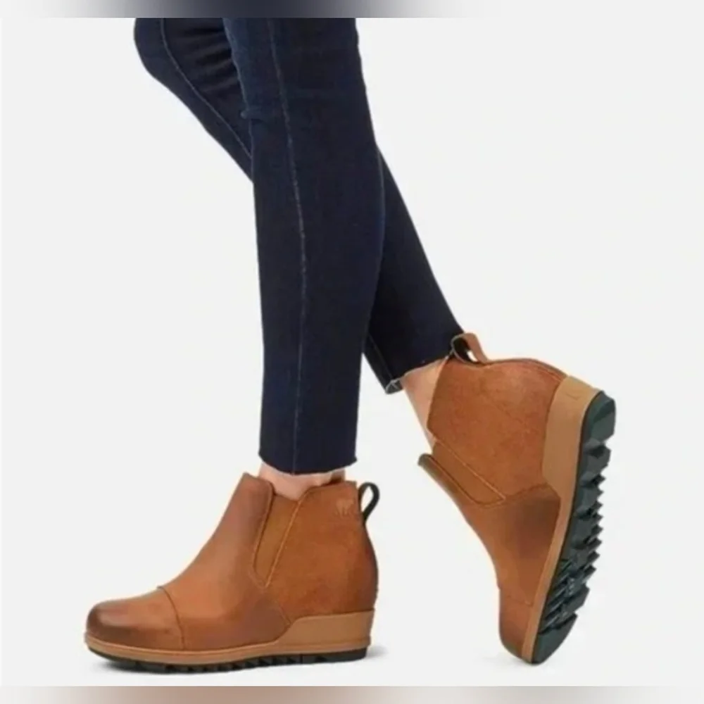Sorel Wedge Ankle Booties-Size 10 - Picture 1 of 9